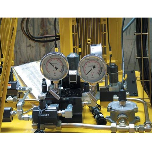 Manómetro Hidráulico 0-10.000 PSI / 700 bar 3/8" NPT ENERPAC (U.S.A)