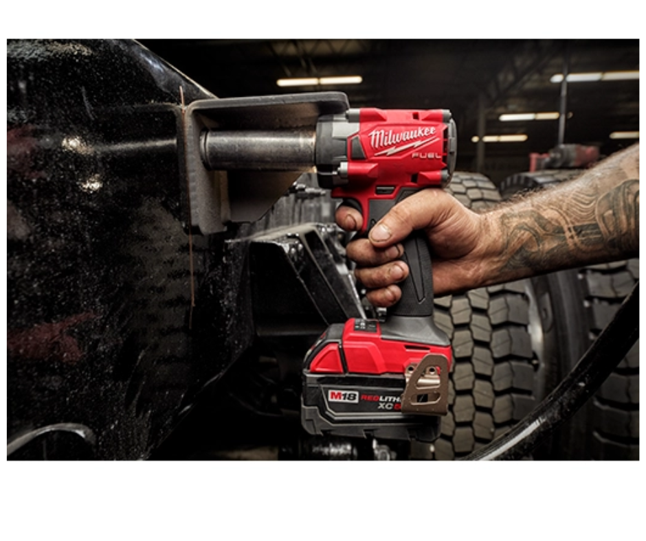 Llave de Impacto Compacta M18 FUEL™ de 1/2" con Anillo de Fricción (Modelo 2855-20)